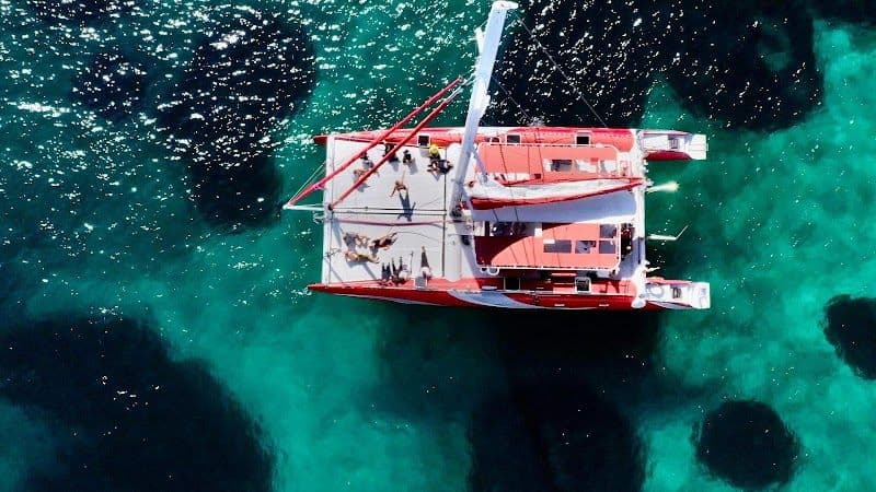 Bleu Evasion - Visite des calanques en bateau avec skipper - Marseille - France - Booked ai