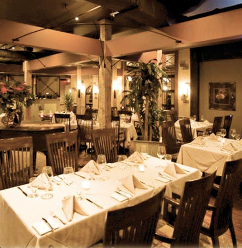 Little Louis' Oyster Bar & Fine Cuisine - Moncton - Canada - Booked ai