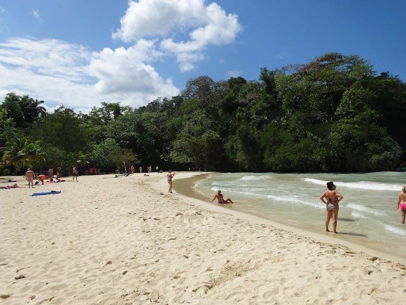 Frenchman's Cove beach - Port Antonio - Jamaica - Booked ai