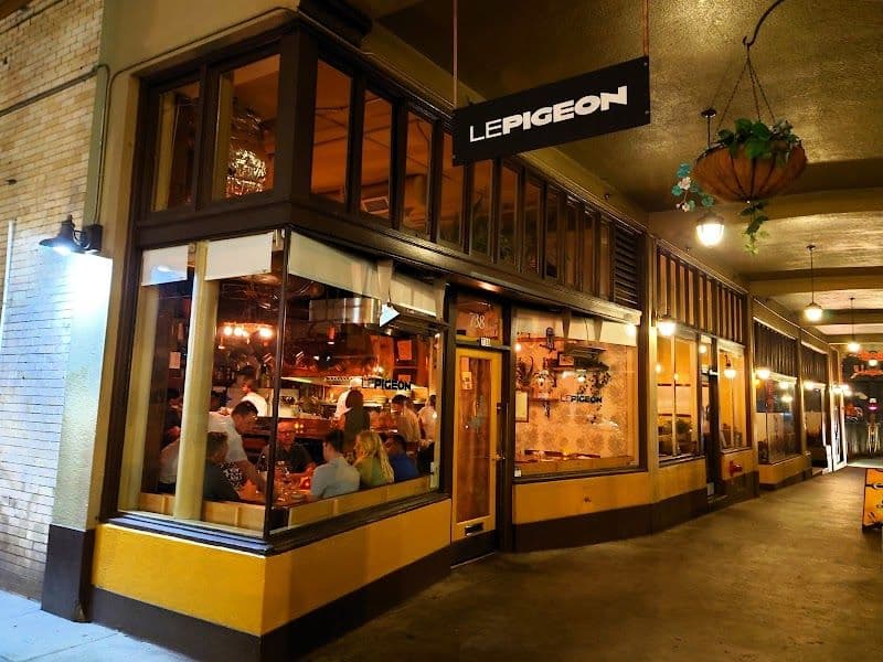 Le Pigeon - Portland - USA - Booked ai