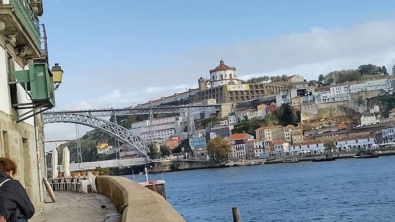 Ribeira - Porto - Portugal - Booked ai