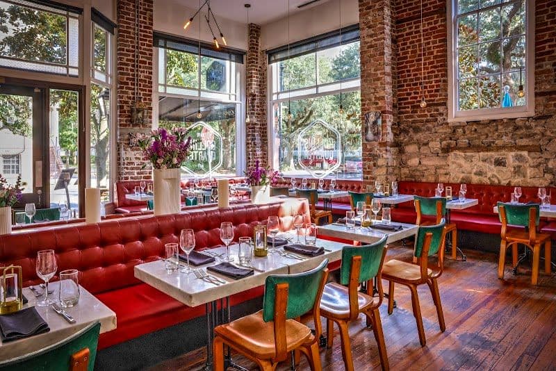 The Collins Quarter - Savannah - USA - Booked ai