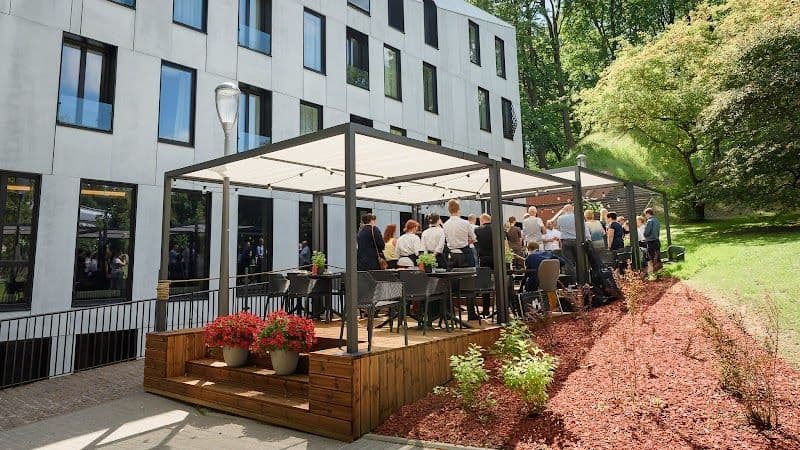  - - Estonia - Booked ai