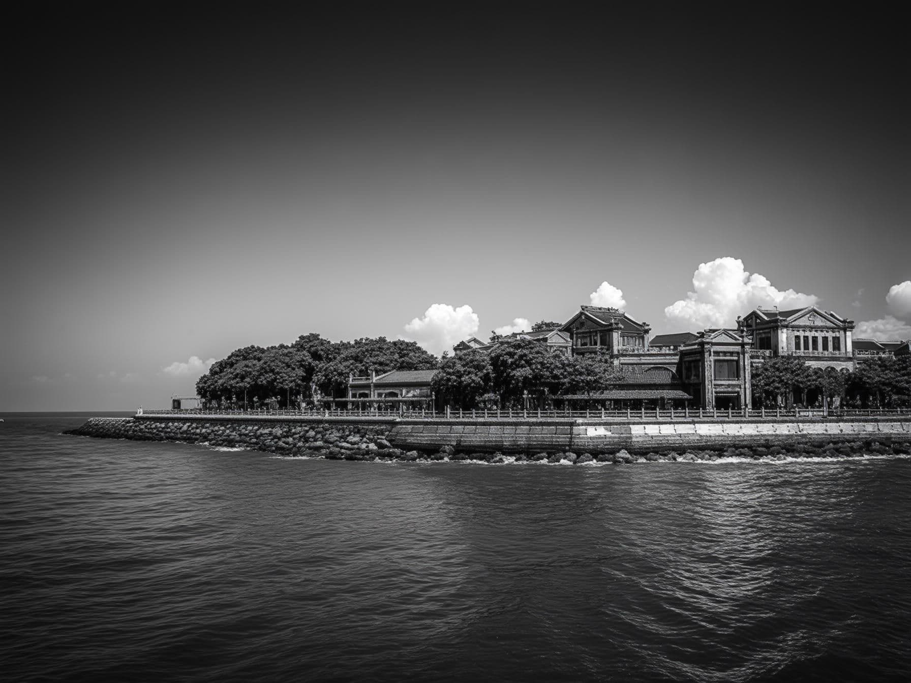 Discover Xiamen: Top 10 Must-Visit Attractions for First-Time Travelers