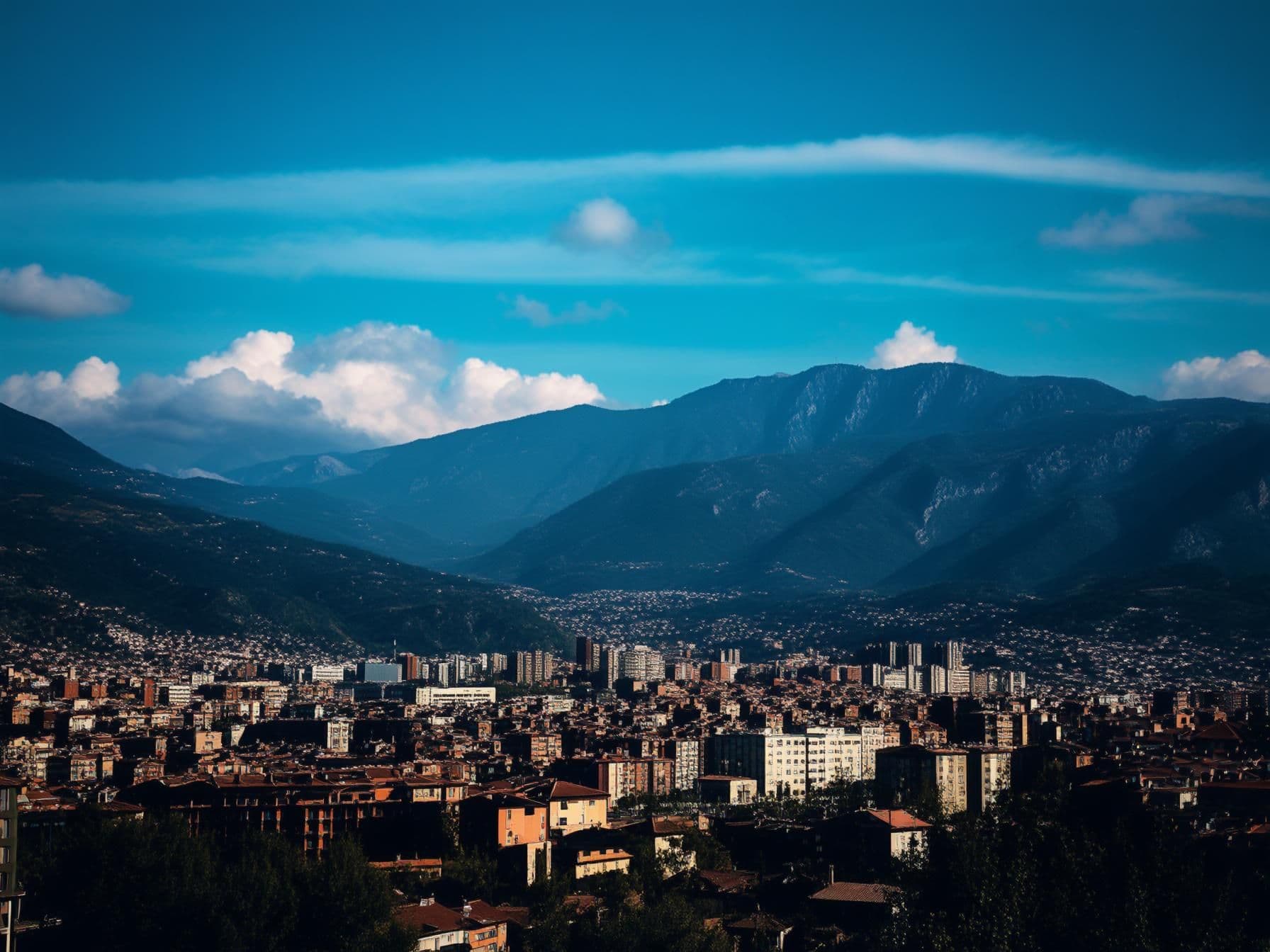 Best Time to Visit Andorra la Vella: Weather, Festivals, and Travel Tips