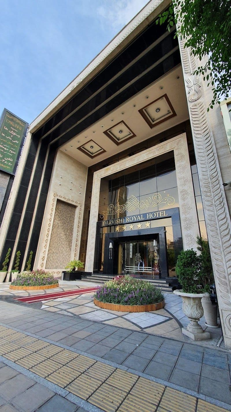 Darvishi Royal Hotel