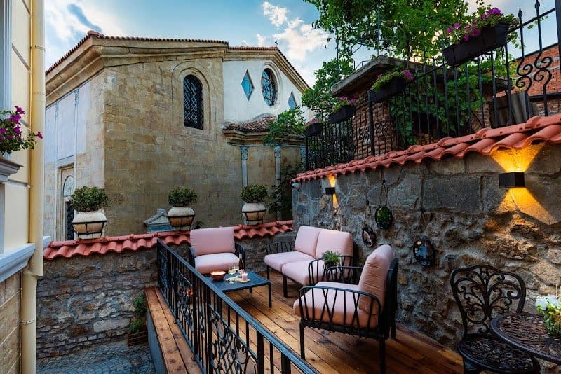 Gallery 37, BW Premier Collection