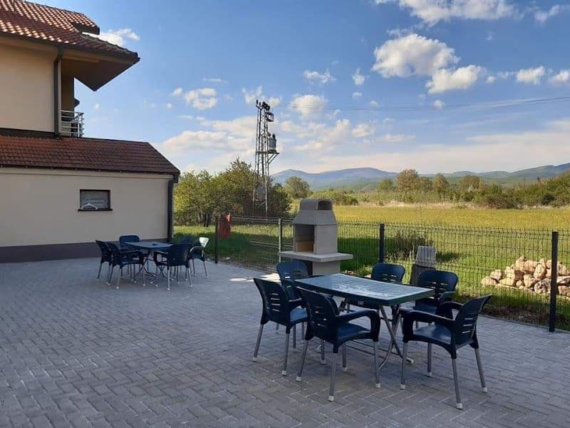 Prenoćište Meçevi