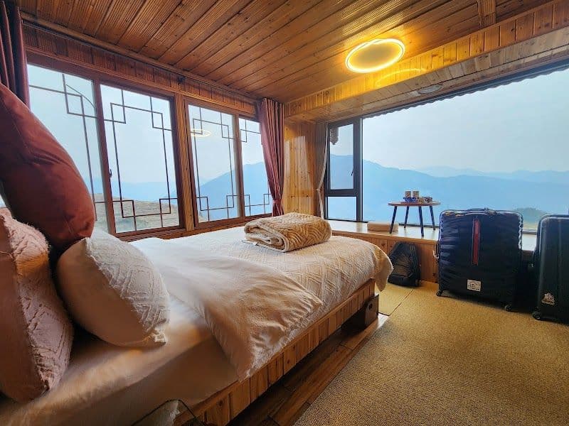 Longji One Art Hotel