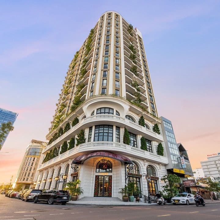 L Amor Boutique Hotel Quy Nhơn Khach san gan bien view 360 toan thanh pho