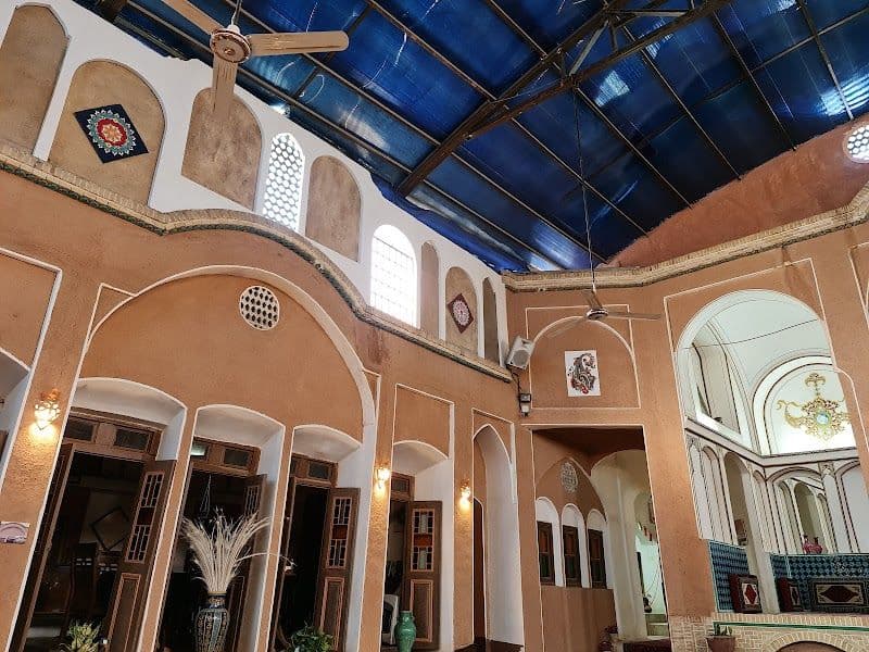 Negin Traditional Hotel