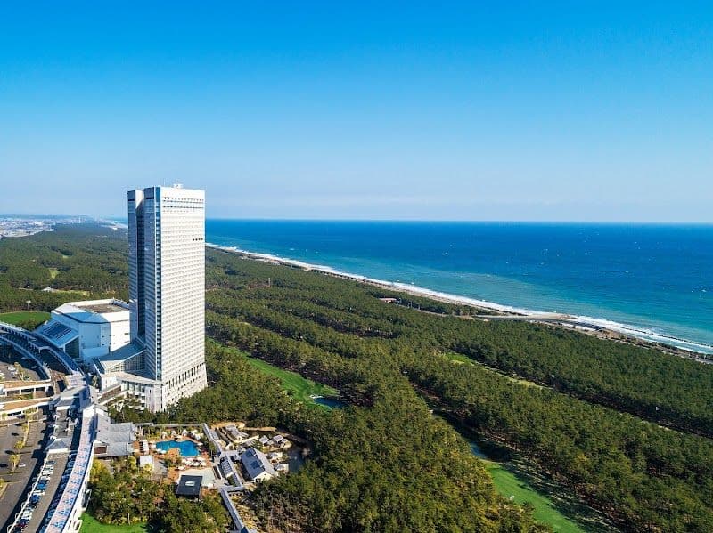 Phoenix Seagaia Ocean Tower