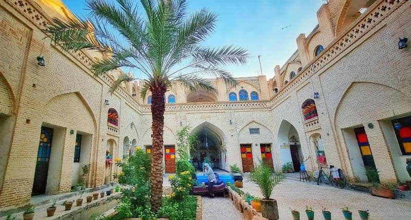 Shushtar Traditional Hotel