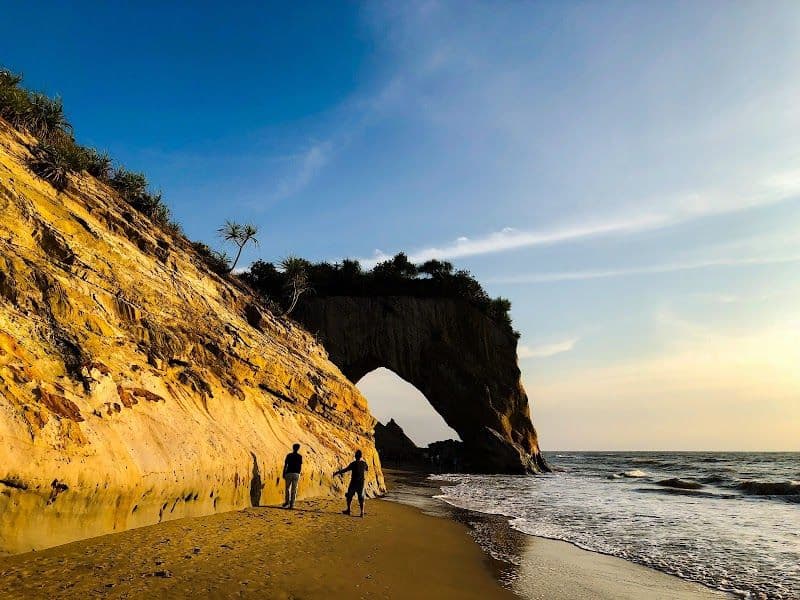 Relax at Tusan Beach