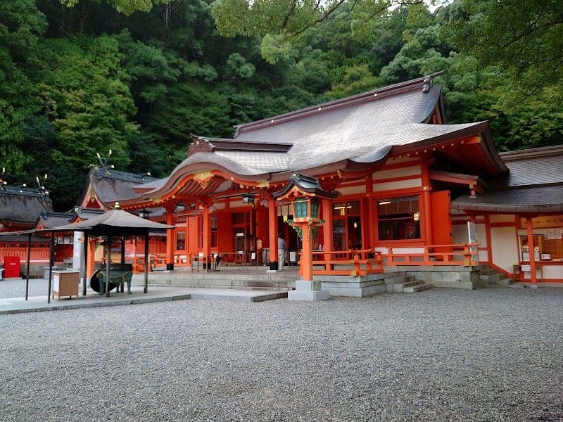 Explore Kumano Nachi Taisha Grand Shrine