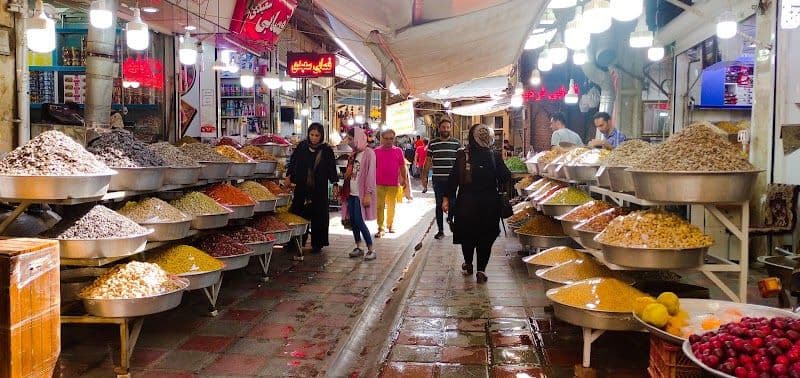 Stroll through Sanandaj Bazaar