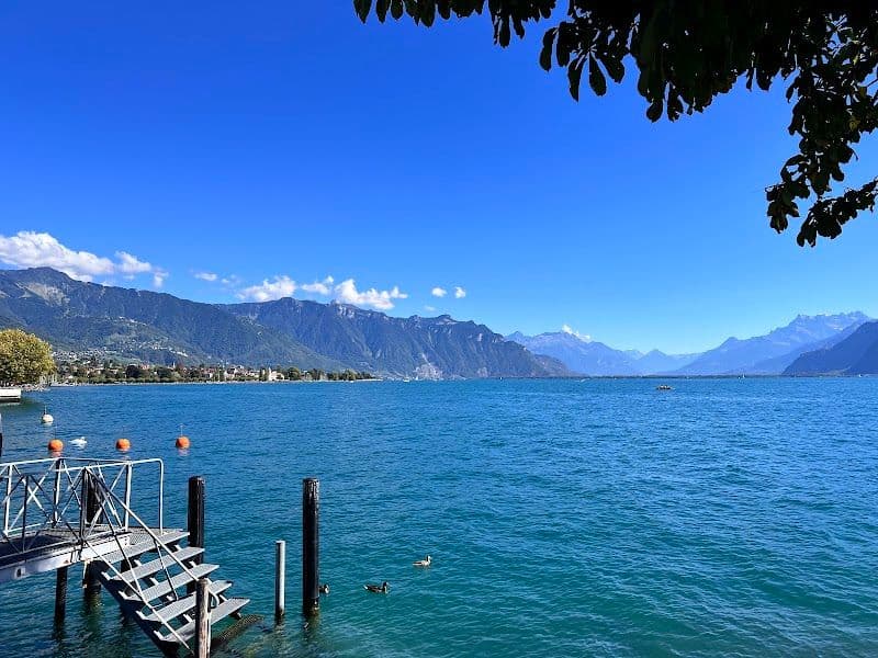 Vevey lakeside promenade