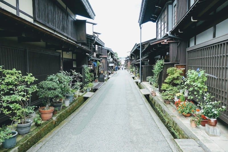 Strolling Through Sanmachi Suji Historic District