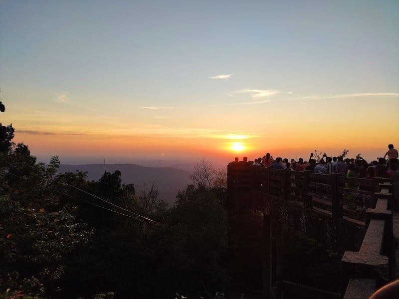 Watch the Sunset at Sunset Point