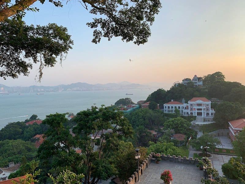 Visit Gulangyu Island