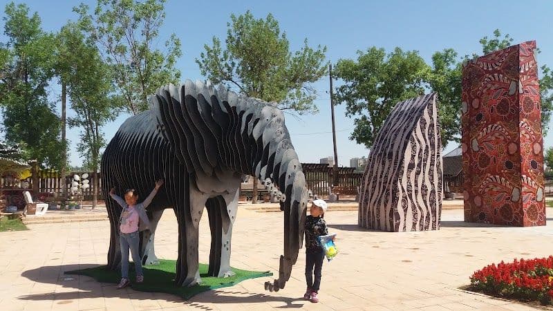 Explore the Shymkent Zoo