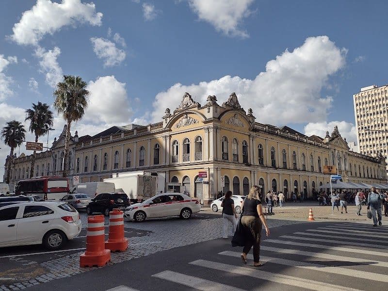Explore the Historic City Center and Mercado Público
