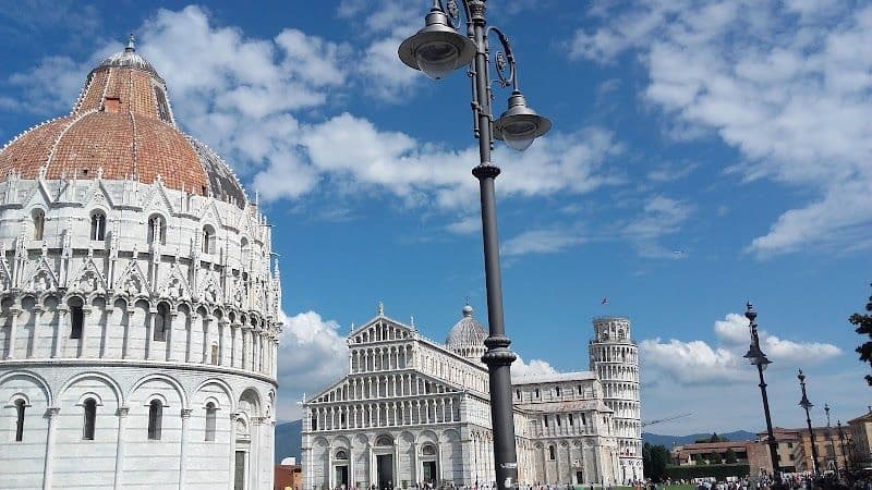 Explore Piazza dei Miracoli and the Pisa Cathedral