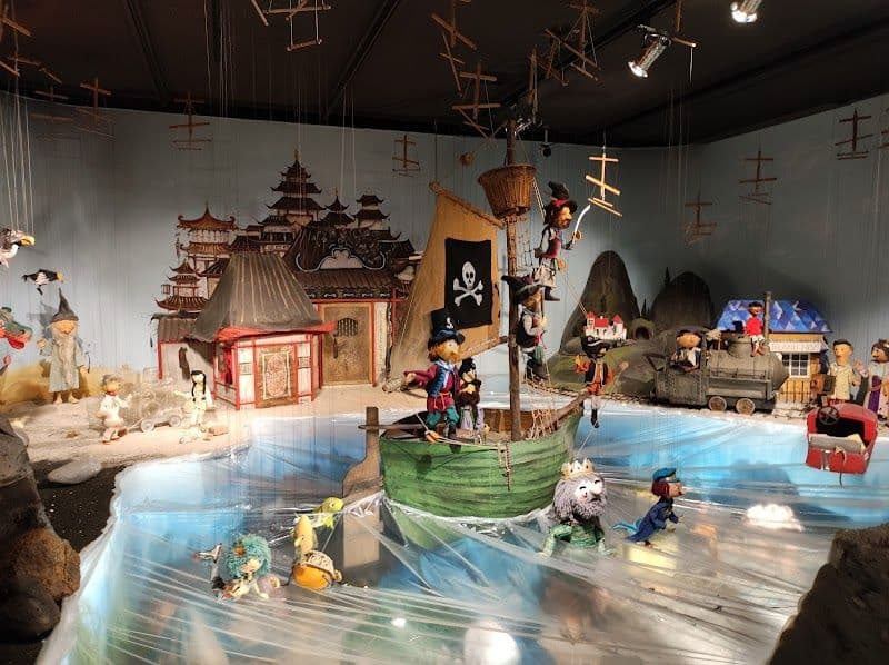 Augsburg Puppet Theater (Augsburger Puppenkiste)