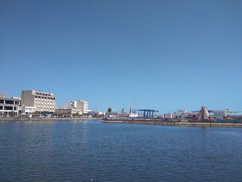 Stroll along the Sfax Corniche