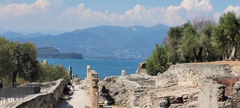 Explore Scaliger Castle (Rocca Scaligera)