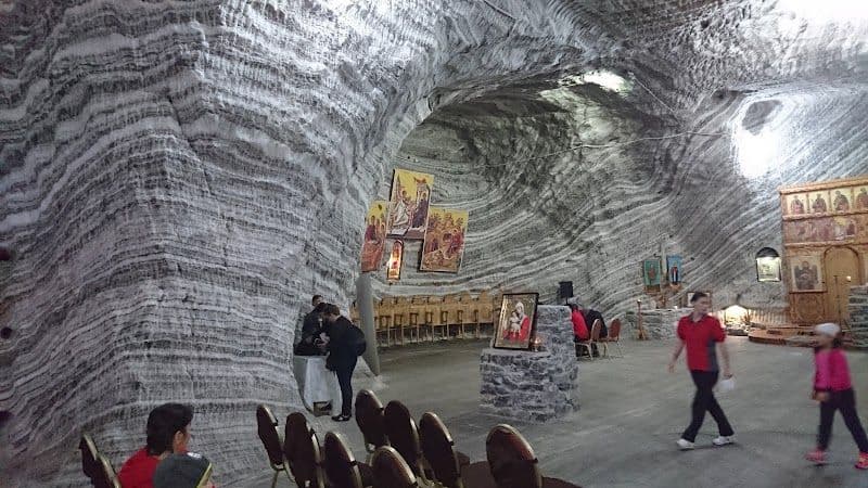 Visit Ocnele Mari Salt Mine