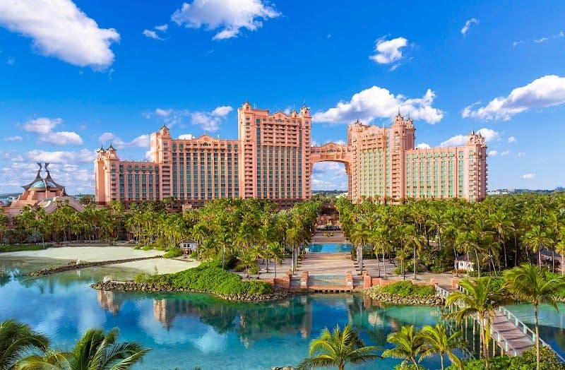 Visit Paradise Island and Atlantis Resort