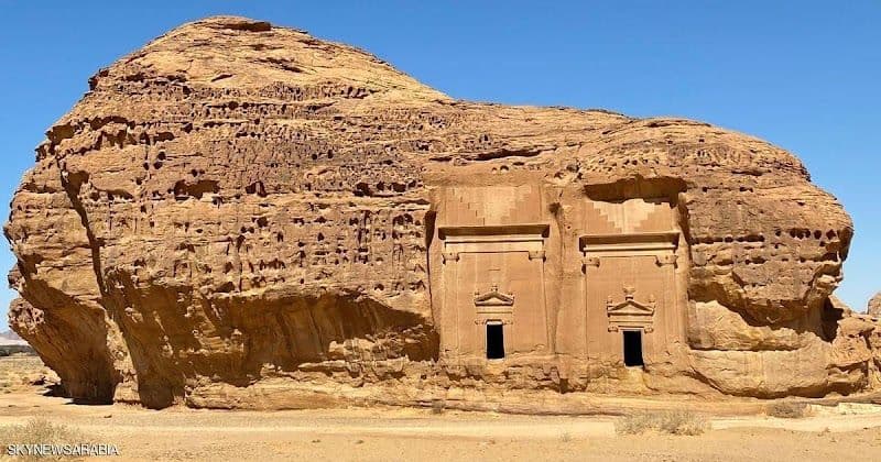 Explore Hegra (Madain Salih)