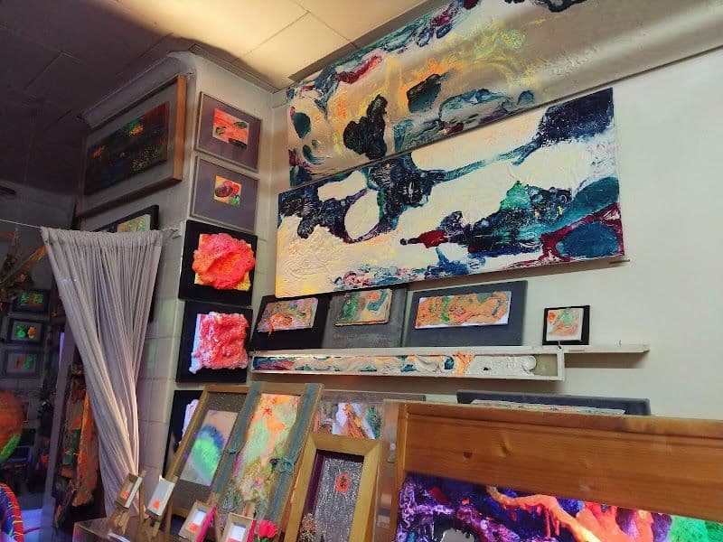 Electric Ladyland - Museum of Fluorescent Art