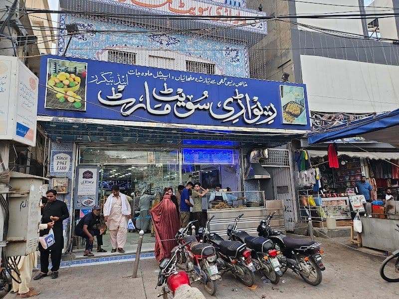 Shop for handicrafts at Hussain Agahi Bazaar