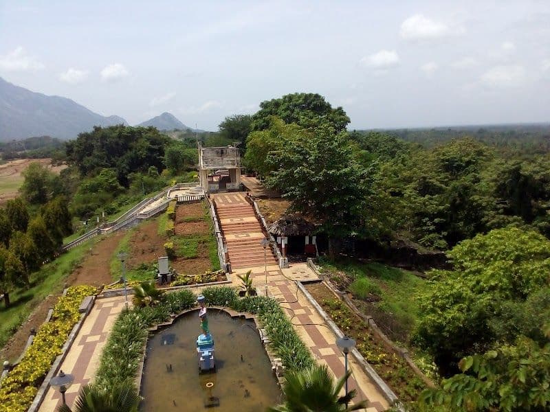 Explore the Malampuzha Rock Garden