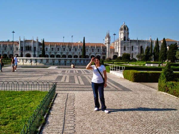 Visit Jerónimos Monastery