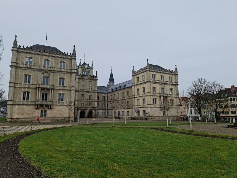 Explore Ehrenburg Palace