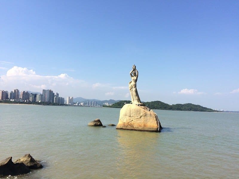 Explore Zhuhai Fisher Girl Statue and Beachfront