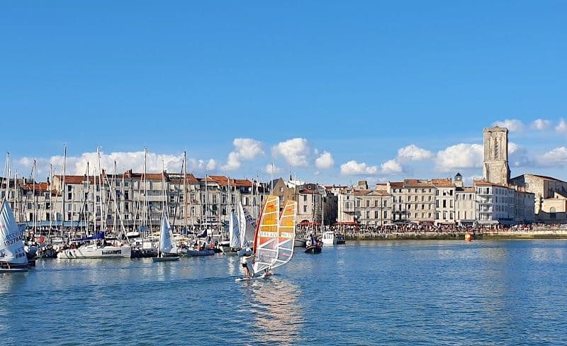 Explore the Old Port (Vieux Port)