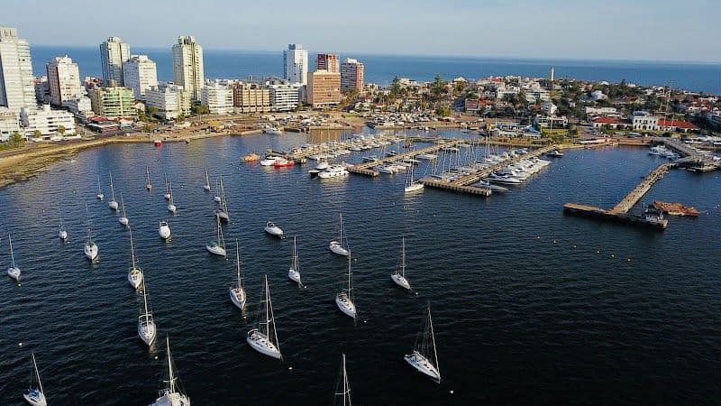 Stroll around the Puerto de Punta del Este Marina