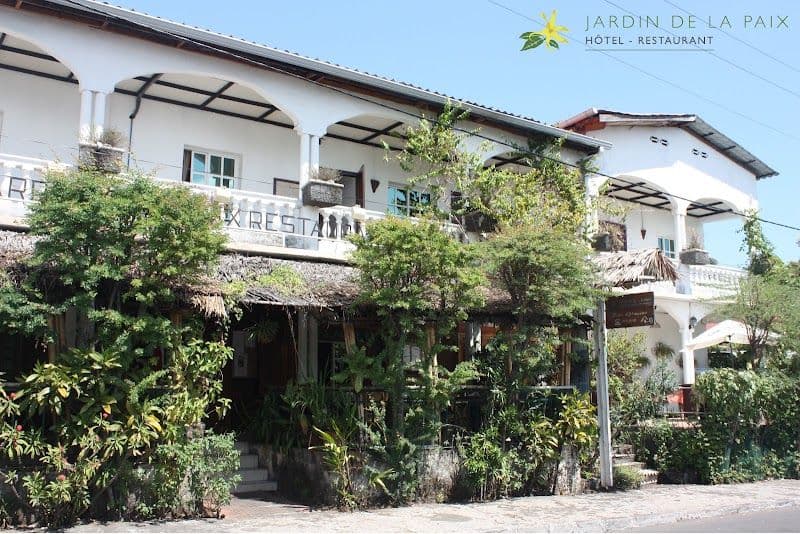 Hotel restaurant Jardin De La Paix Moroni