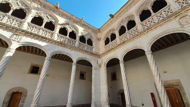 Visit the National Sculpture Museum (Museo Nacional de Escultura)