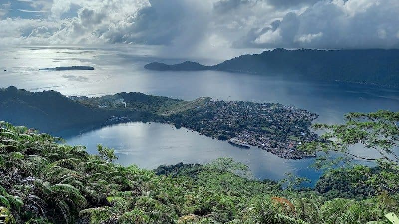 Exploring Banda Api Volcano