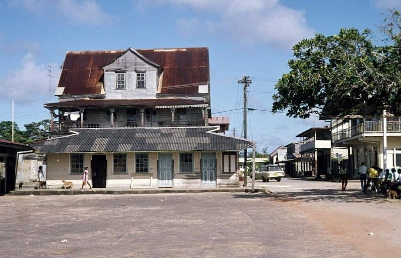 Explore the Historic Inner City of Paramaribo (UNESCO World Heritage Site)