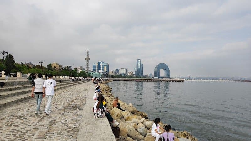 Walk along the Baku Boulevard (Caspian Sea Promenade)