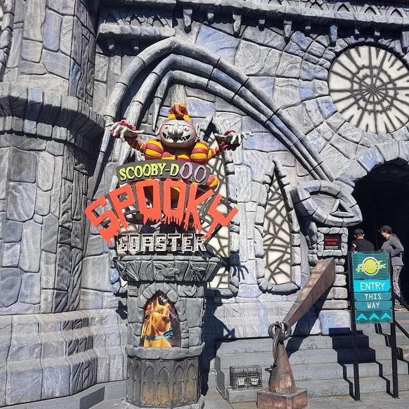 Visiting Warner Bros. Movie World