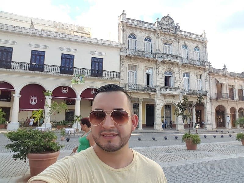 Explore Old Havana (Habana Vieja)