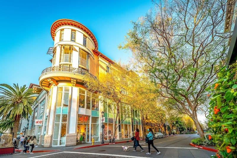 Santana Row Shopping and Dining