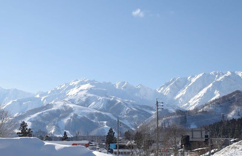 Skiing in Hakuba Valley